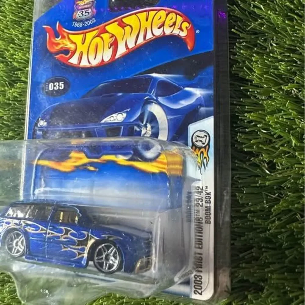 2003 Hot Wheels First Editions #035 Boom Box Blue Flames Metal Collection Sealed
